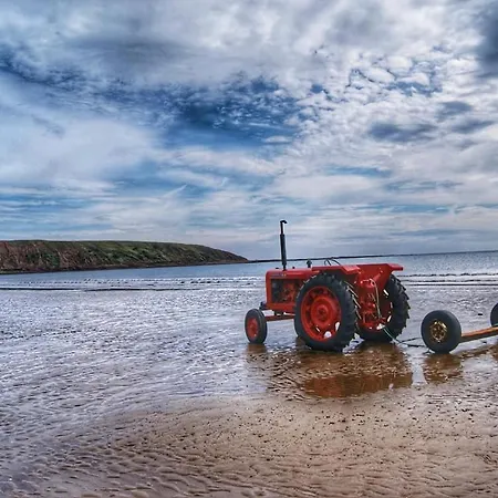 Abbots Leigh Filey
