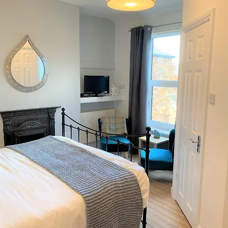 Abbots Leigh 3* Filey